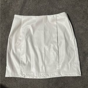 White faux leather skirt
